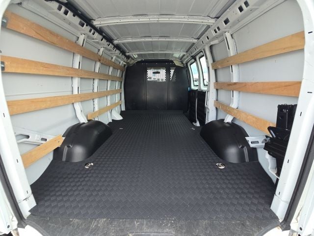 2024 GMC Savana 2500 Work Van