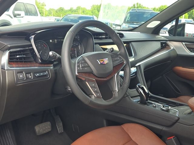 2025 Cadillac XT5 Premium Luxury