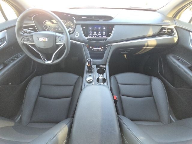 2024 Cadillac XT6 Luxury