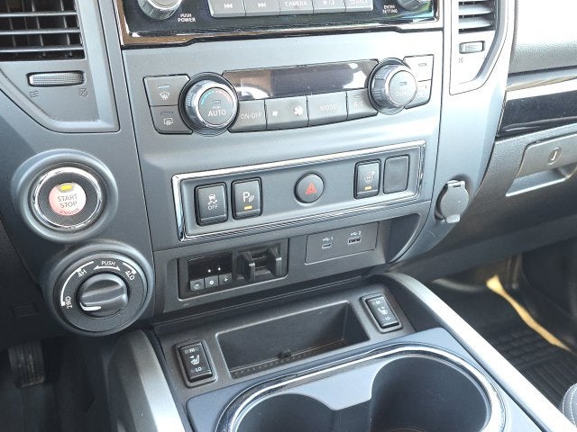 2024 Nissan Titan XD SV
