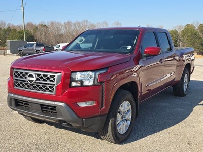 2024 Nissan Frontier SV