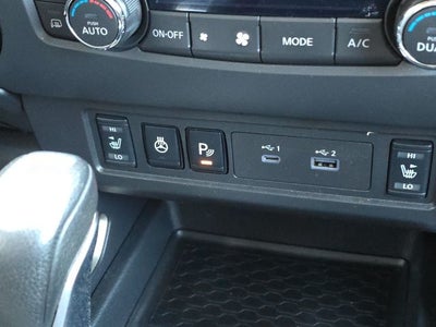 2024 Nissan Frontier SV