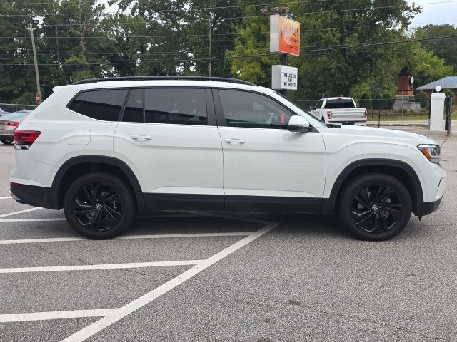 2022 Volkswagen Atlas 3.6L V6 SE w/Technology
