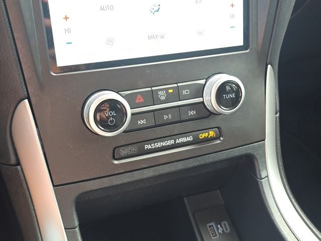 2021 Ford Edge SE