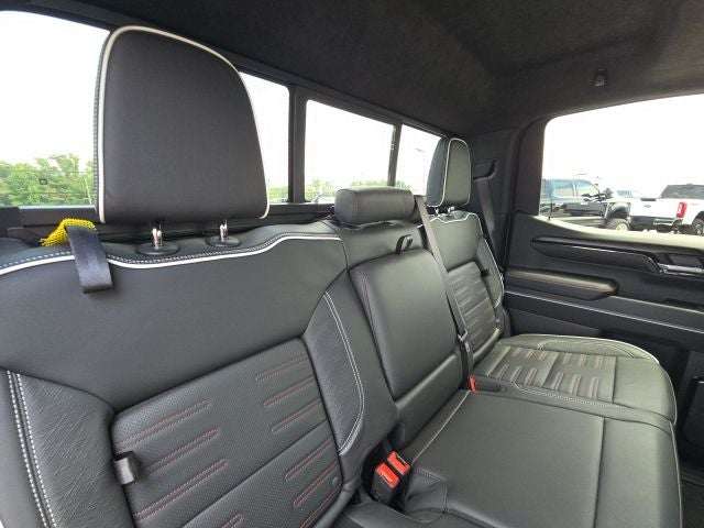 2025 GMC Sierra 1500 AT4X