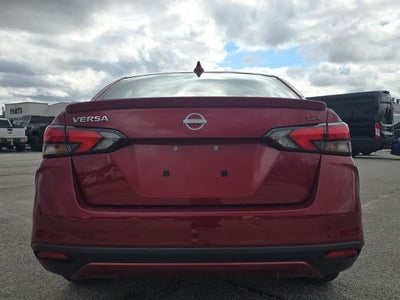 2025 Nissan Versa 1.6 SR