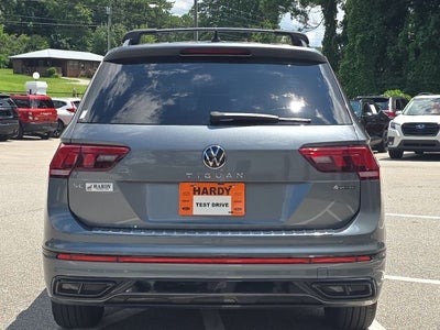 2022 Volkswagen Tiguan 2.0T SE R-Line Black