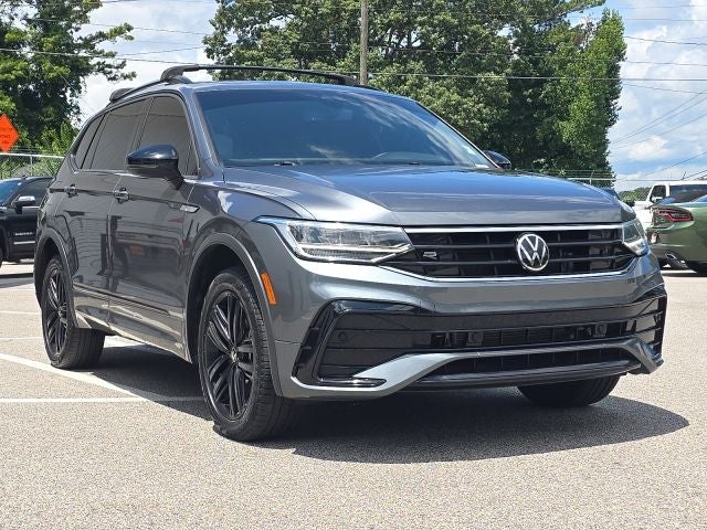 2022 Volkswagen Tiguan 2.0T SE R-Line Black