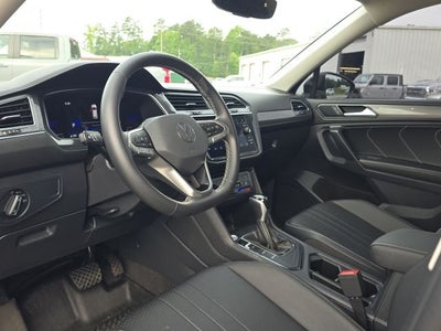 2023 Volkswagen Tiguan 2.0T SE