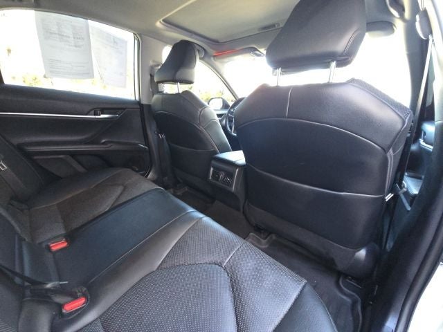 2022 Toyota Camry Hybrid XLE