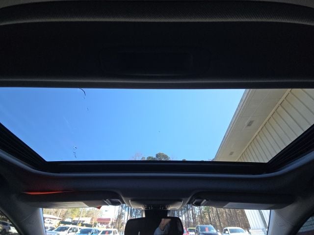 2022 Toyota Camry Hybrid XLE