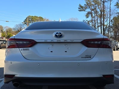 2022 Toyota Camry Hybrid XLE