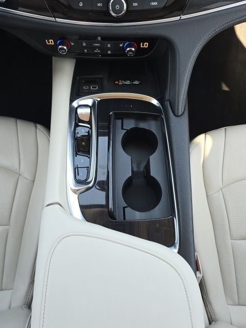 2022 Buick Enclave Essence