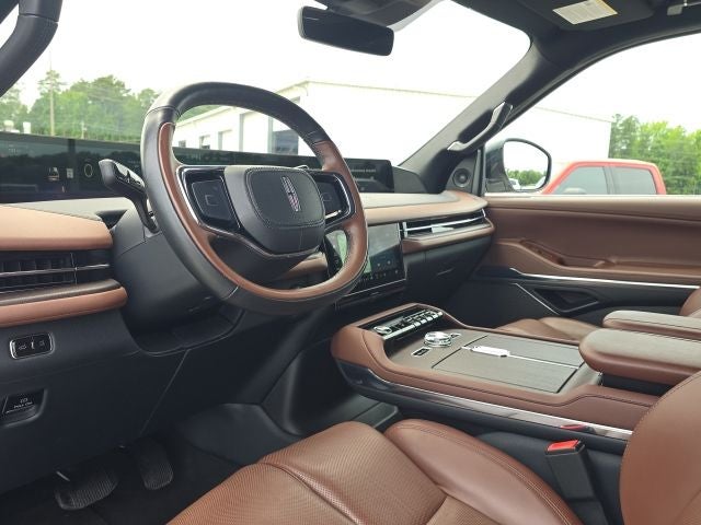 2025 Lincoln Navigator L Reserve