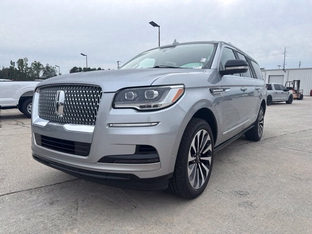 2023 Lincoln Navigator L Reserve