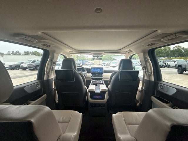 2023 Lincoln Navigator L Reserve