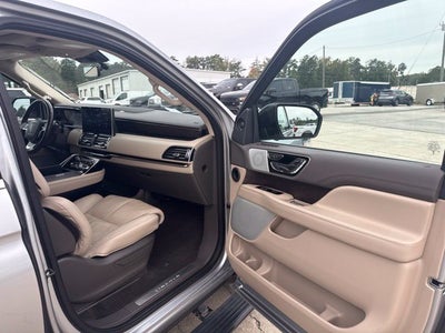 2023 Lincoln Navigator L Reserve