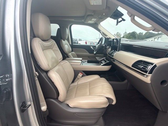 2023 Lincoln Navigator L Reserve