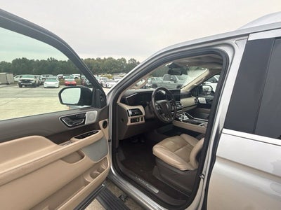2023 Lincoln Navigator L Reserve