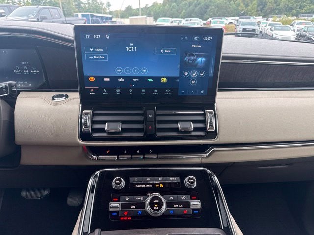 2023 Lincoln Navigator L Reserve