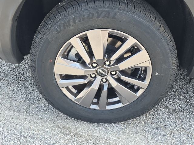 2023 Nissan Pathfinder SV