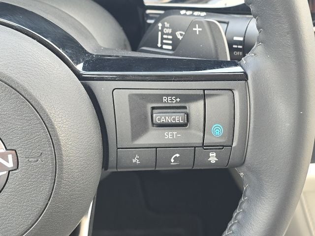 2023 Nissan Pathfinder SV