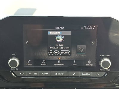 2023 Nissan Pathfinder SV