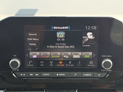 2023 Nissan Pathfinder SV