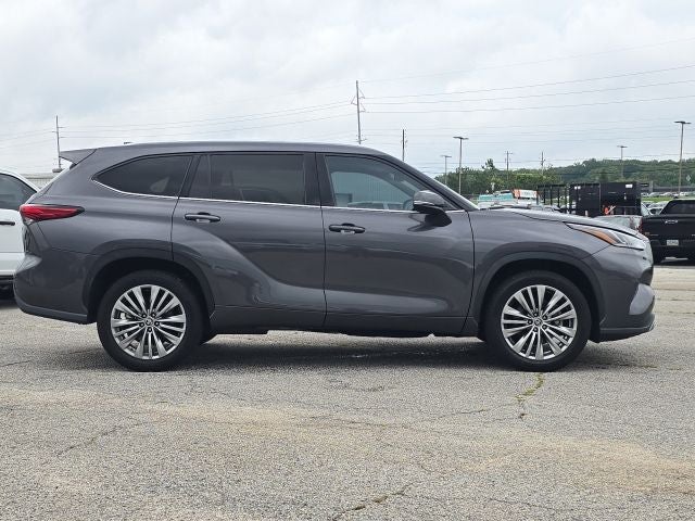 2023 Toyota Highlander Platinum
