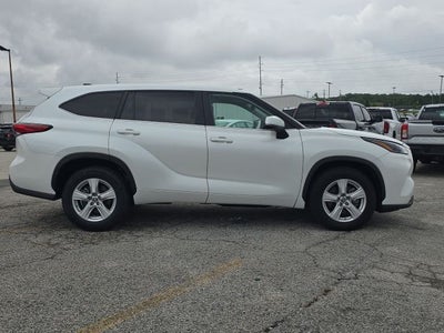2023 Toyota Highlander LE
