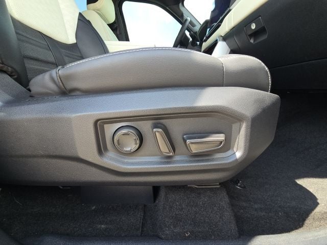 2022 Toyota Tundra Hybrid Capstone