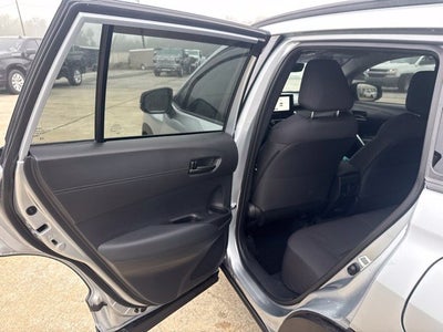 2025 Toyota Corolla Cross LE