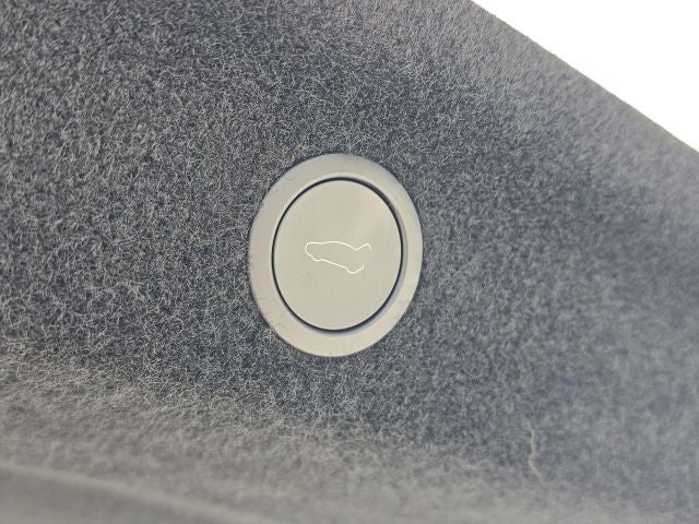 2026 Tesla Model Y Base