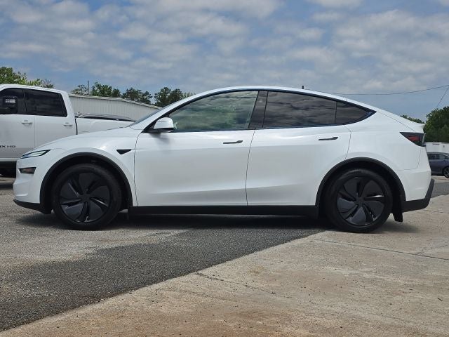 2026 Tesla Model Y Base