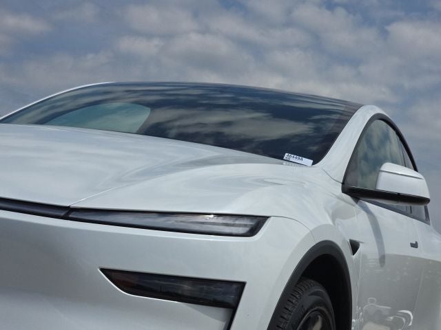 2026 Tesla Model Y Base