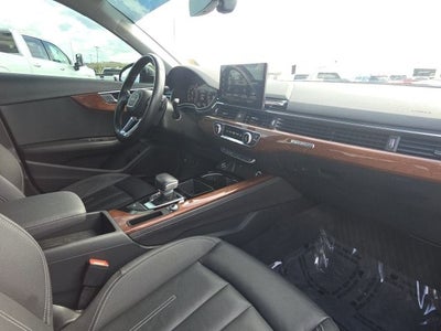 2022 Audi A4 40 Premium Plus quattro